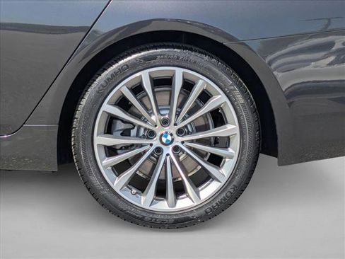 Certified 2023 BMW 530i w/ Premium Package RWD image 23