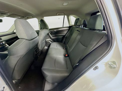 Used 2022 Toyota RAV4 LE FWD image 23