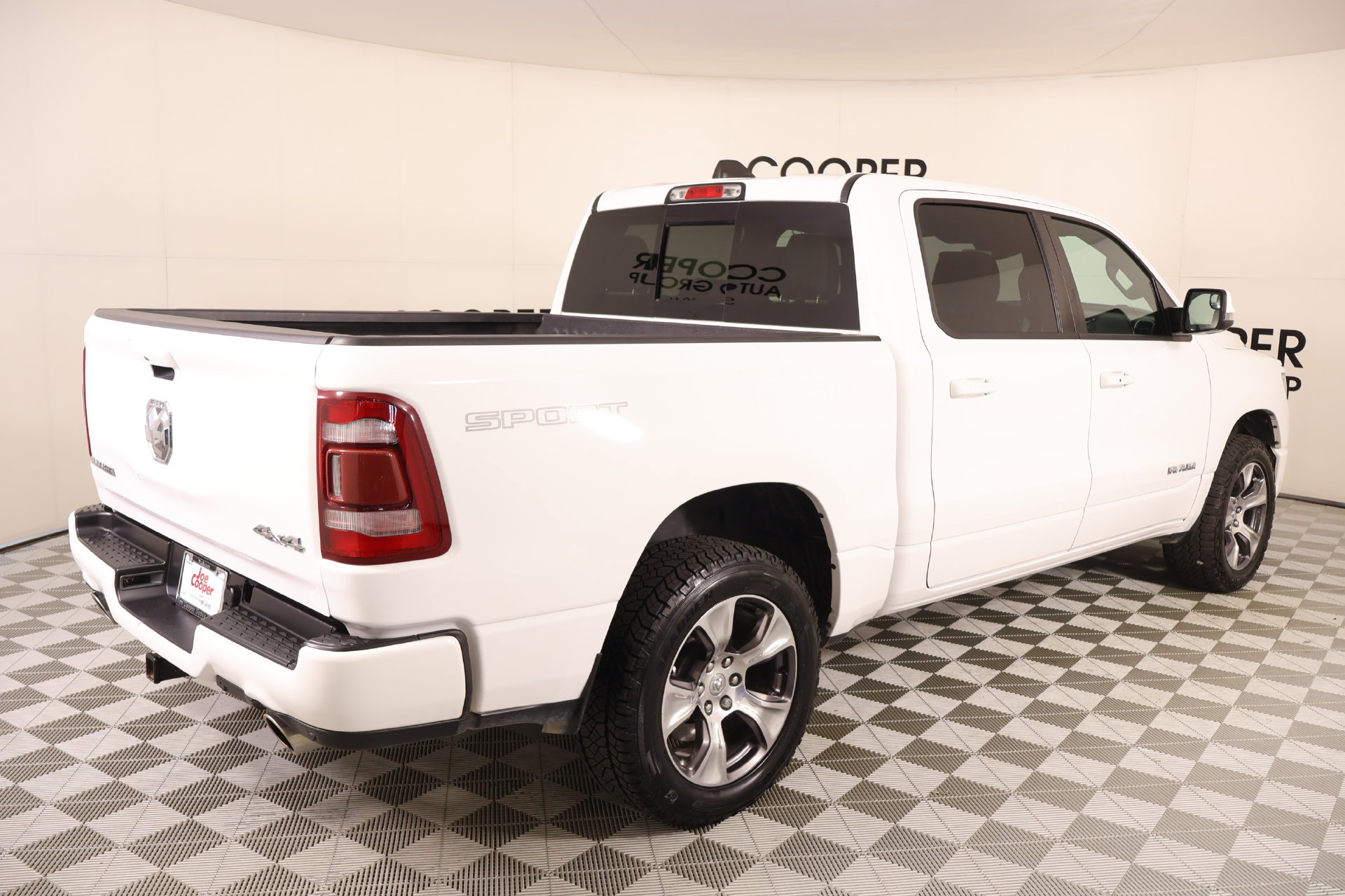 Used 2023 RAM 1500 Laramie AWD/4WD image 21