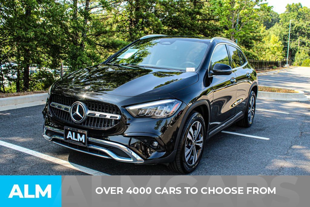 Used 2025 Mercedes-Benz GLA 250 image 2