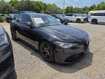 Used 2017 Alfa Romeo Giulia Ti w/ TI 19" Sport Package