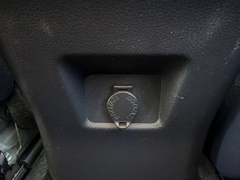 Certified 2025 Toyota RAV4 LE AWD/4WD image 21
