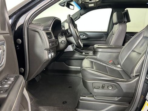 Used 2021 GMC Yukon SLT w/ SLT Premium Package AWD/4WD image 12