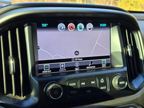 Used 2017 Chevrolet Colorado Z71 image 10