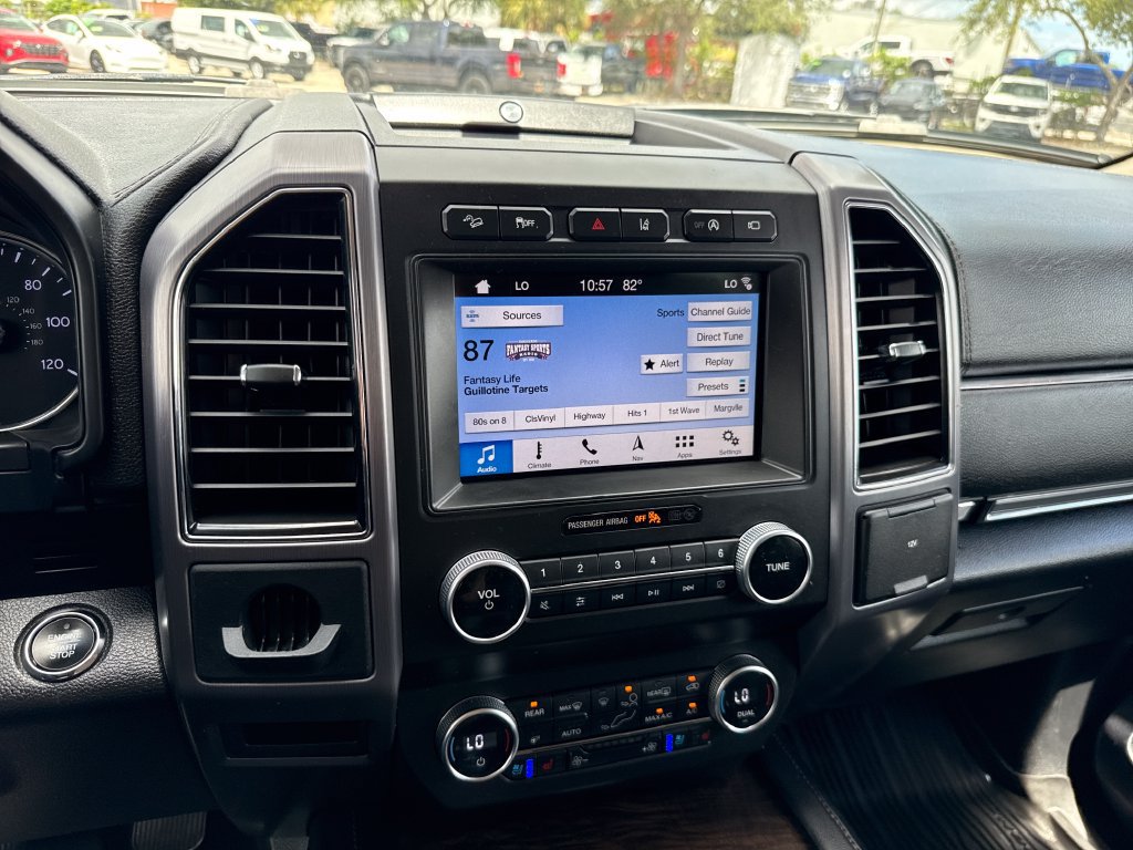 Used 2019 Ford Expedition Platinum AWD/4WD image 21