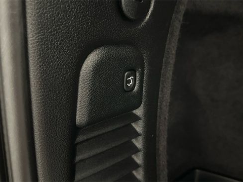 Used 2022 Dodge Durango GT image 19