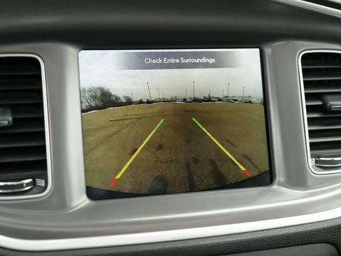 Used 2021 Dodge Charger SXT w/ Driver Convenience Group image 17