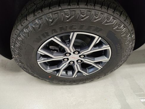 New 2026 GMC Acadia AT4 w/ LPO, Floor Liner Package image 3