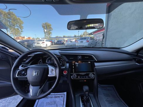 Used 2016 Honda Civic EX image 9