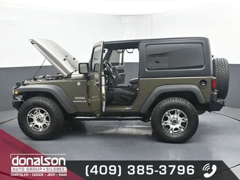 Used 2015 Jeep Wrangler Sport w/ Connectivity Group image 20