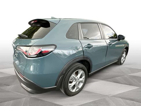 Used 2024 Honda HR-V LX image 8