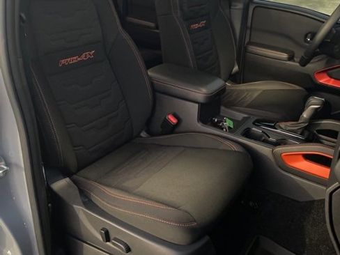 Used 2025 Nissan Frontier PRO-4X w/ Black Accent Package image 27