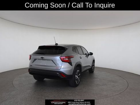 Used 2024 Chevrolet Trax RS w/ Driver Confidence Package FWD image 24