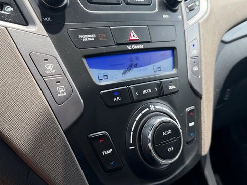 Used 2013 Hyundai Santa Fe Sport AWD/4WD image 18