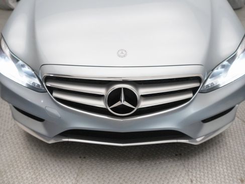 Used 2015 Mercedes-Benz E 350 4MATIC Sedan image 22