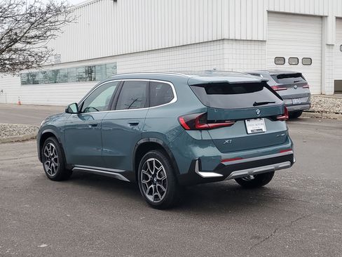 New 2026 BMW X1 xDrive28i w/ Technology Package AWD/4WD image 2