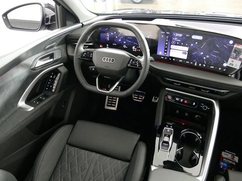 New 2026 Audi SQ5 Premium Plus image 9