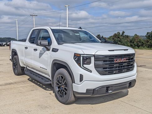 New 2026 GMC Sierra 1500 Pro w/ Graphite Edition image 6