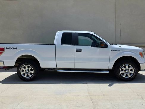 Used 2013 Ford F150 XLT w/ XLT Chrome Pkg AWD/4WD image 2