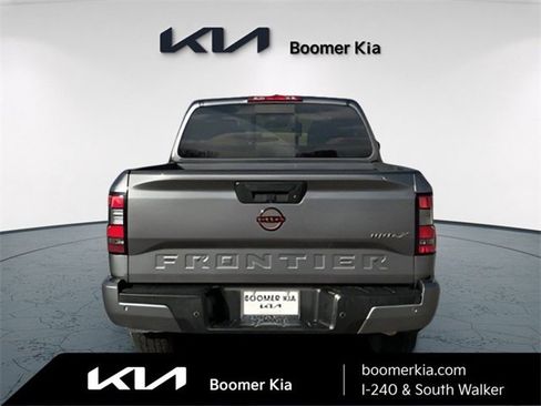 Used 2023 Nissan Frontier Pro-X w/ Technology Package image 6