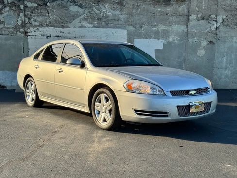 Used 2012 Chevrolet Impala LT image 2
