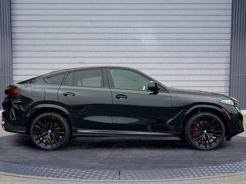 New 2026 BMW X6 xDrive40i w/ Climate Comfort Package image 3