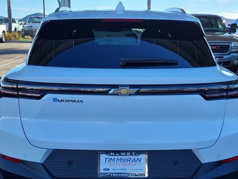 New 2026 Chevrolet Equinox EV LT FWD image 19