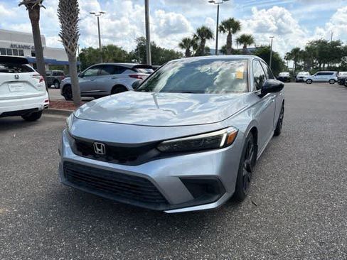 Used 2024 Honda Civic Sport image 3
