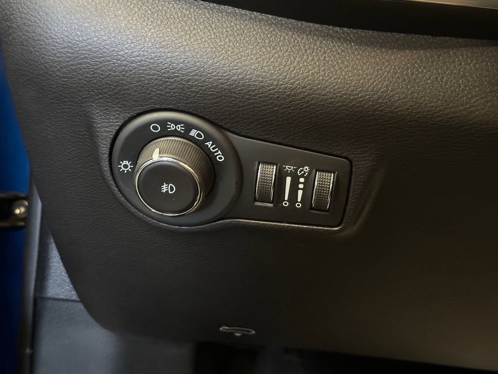 Used 2024 Jeep Compass Limited AWD/4WD image 16