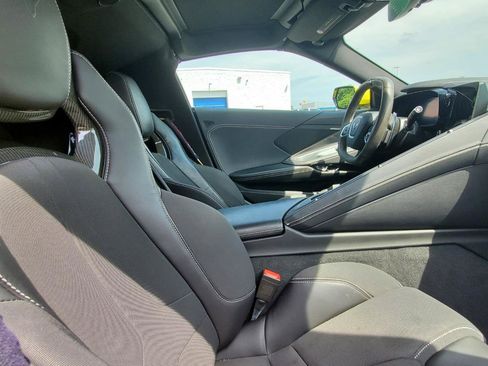 Used 2021 Chevrolet Corvette Stingray Coupe w/ Z51 Performance Package RWD image 5