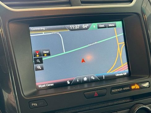 Used 2016 Ford Explorer XLT w/ Equipment Group 202A FWD image 11