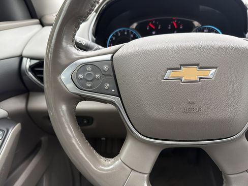Used 2019 Chevrolet Traverse Premier image 19