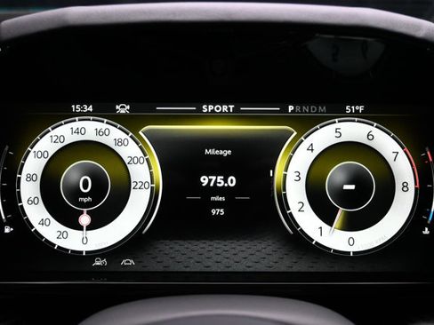 Used 2025 Aston Martin V8 Vantage image 71