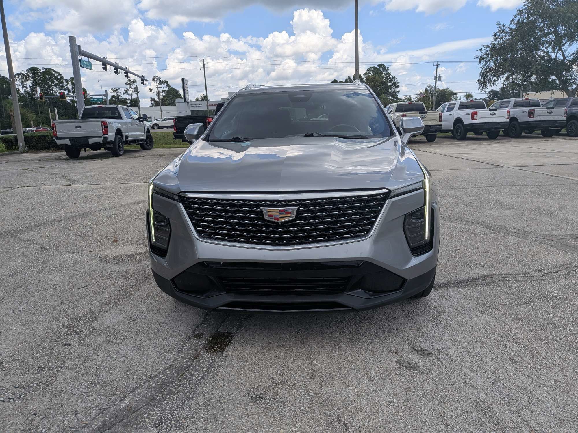 Used 2025 Cadillac XT4 Premium Luxury FWD image 9