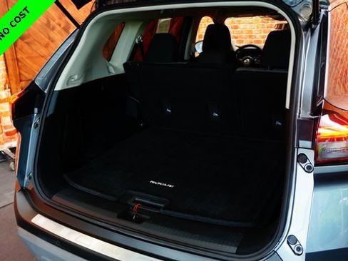 Used 2022 Nissan Rogue SV image 41