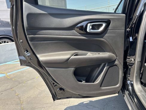 New 2026 Jeep Compass Latitude AWD/4WD image 25