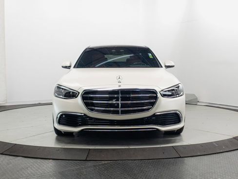 Used 2023 Mercedes-Benz S 580 4MATIC Sedan image 2