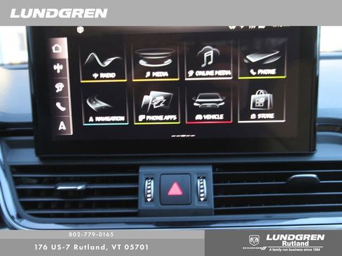Certified 2025 Audi Q5 2.0T Premium Plus image 18