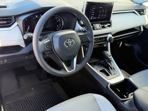 Certified 2025 Toyota RAV4 XLE Premium image 4