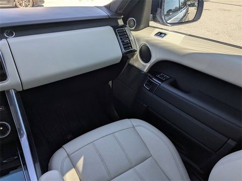 Used 2021 Land Rover Range Rover Sport HSE Silver Edition image 18