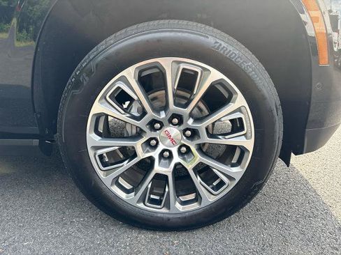Used 2025 GMC Yukon XL Denali w/ Sun & Power Step Package AWD/4WD image 16
