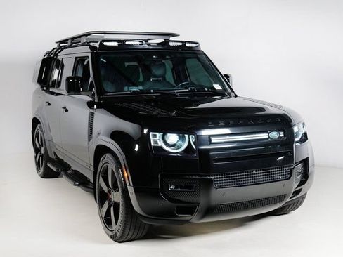 Certified 2023 Land Rover Defender 130 X AWD/4WD image 10