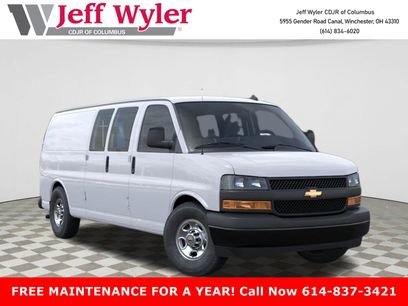 New 2025 Chevrolet Express 3500 Extended