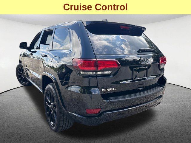 Used 2020 Jeep Grand Cherokee Altitude AWD/4WD image 10