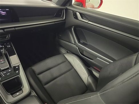 Used 2020 Porsche 911 Carrera S w/ Premium Package image 25
