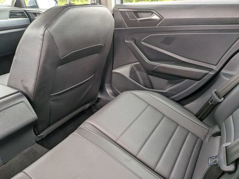 Used 2024 Volkswagen Jetta SE FWD image 36