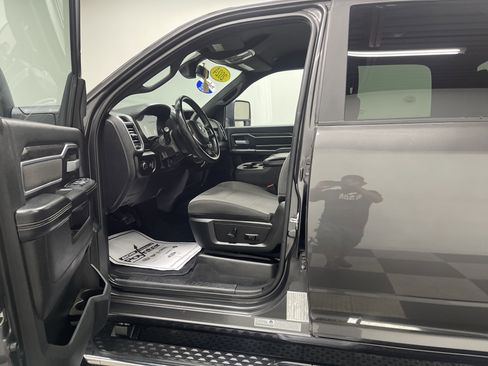 Used 2024 RAM 3500 Big Horn image 9