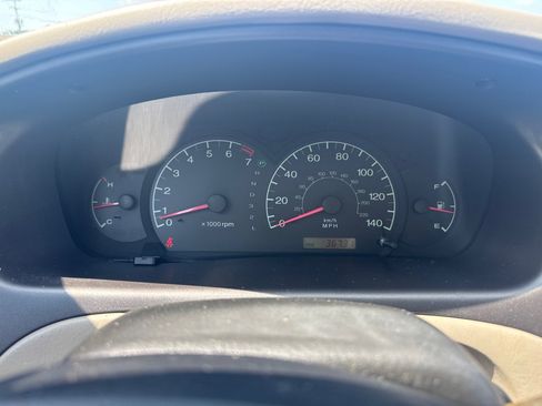 Used 2001 Hyundai Elantra GLS FWD image 30