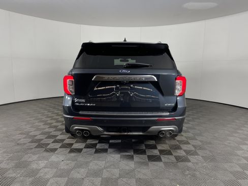 Used 2022 Ford Explorer Platinum w/ Equipment Group 601A image 4