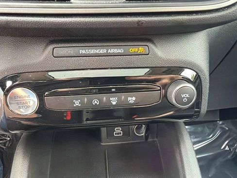 Used 2025 Ford Escape Active w/ Tech Pack #1 AWD/4WD image 26